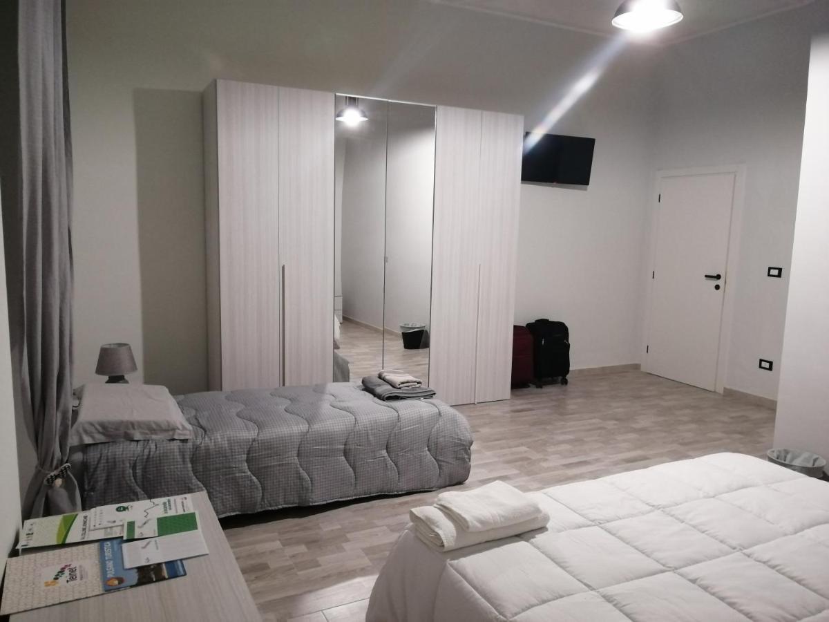 Scacco Matto Holiday House Taranto Luaran gambar