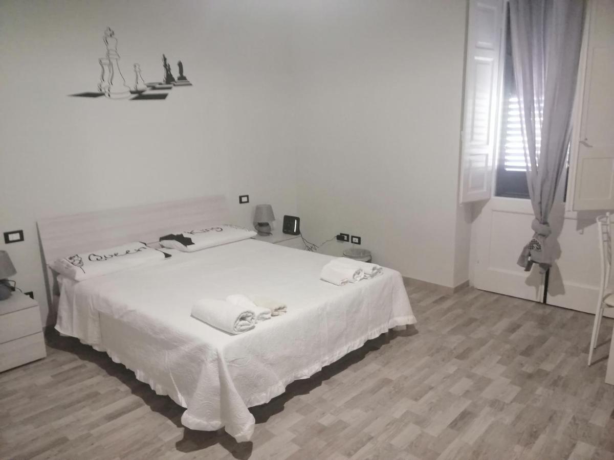 Scacco Matto Holiday House Taranto Luaran gambar