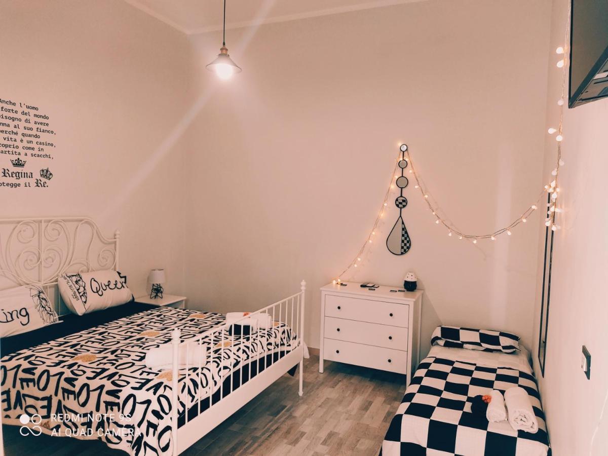 Scacco Matto Holiday House Taranto Luaran gambar